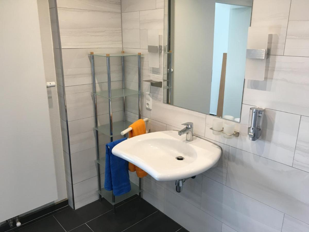Ferienwohnung Rinteln - 4 Sterne - Im Kleinen Löök - 55 qm - 2 x TV - Terrasse - max 2 Erw und 1 Kind - Barrierearm TOP Exterior foto